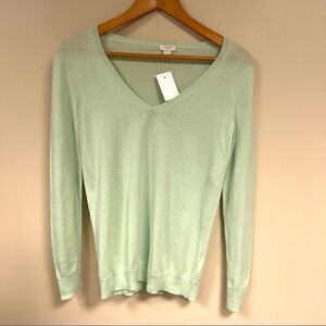 J Crew v neck cotton green sweater. Size XXS